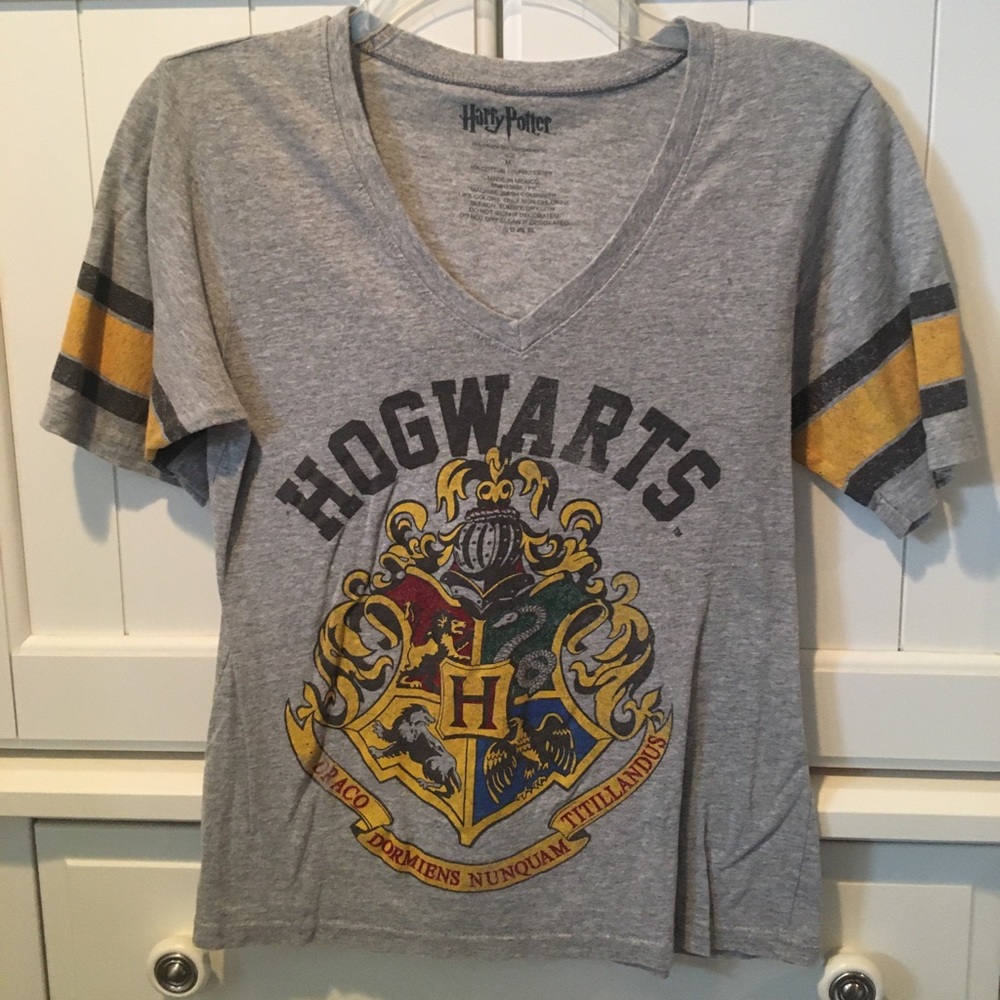 Harry Potter v-neck T shirt. Girls  medium